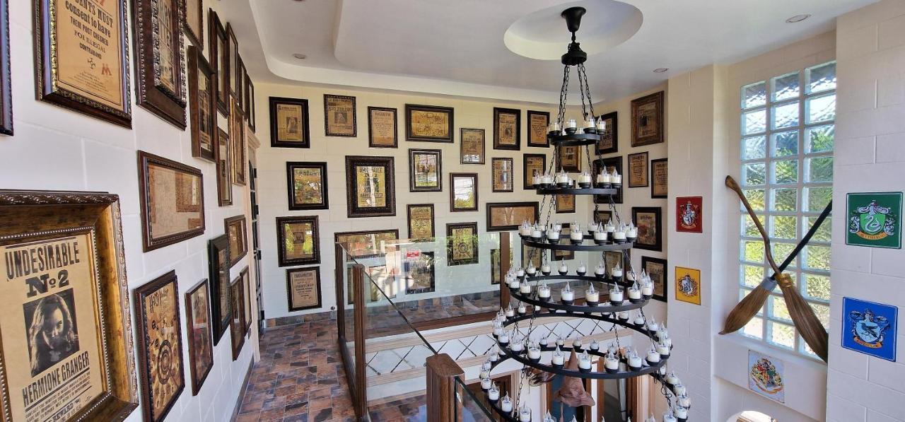 Potterland Luxury Pool Villa Pattaya Walking Street 6 Bedrooms エクステリア 写真