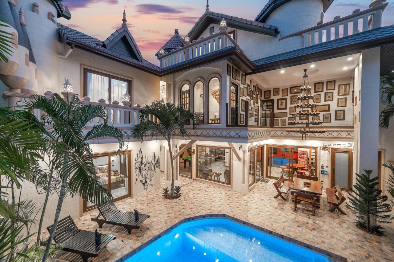 Potterland Luxury Pool Villa Pattaya Walking Street 6 Bedrooms エクステリア 写真