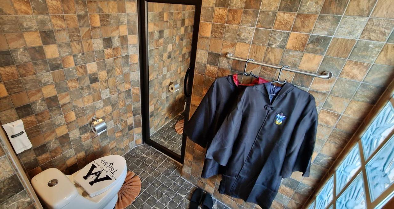 Potterland Luxury Pool Villa Pattaya Walking Street 6 Bedrooms エクステリア 写真