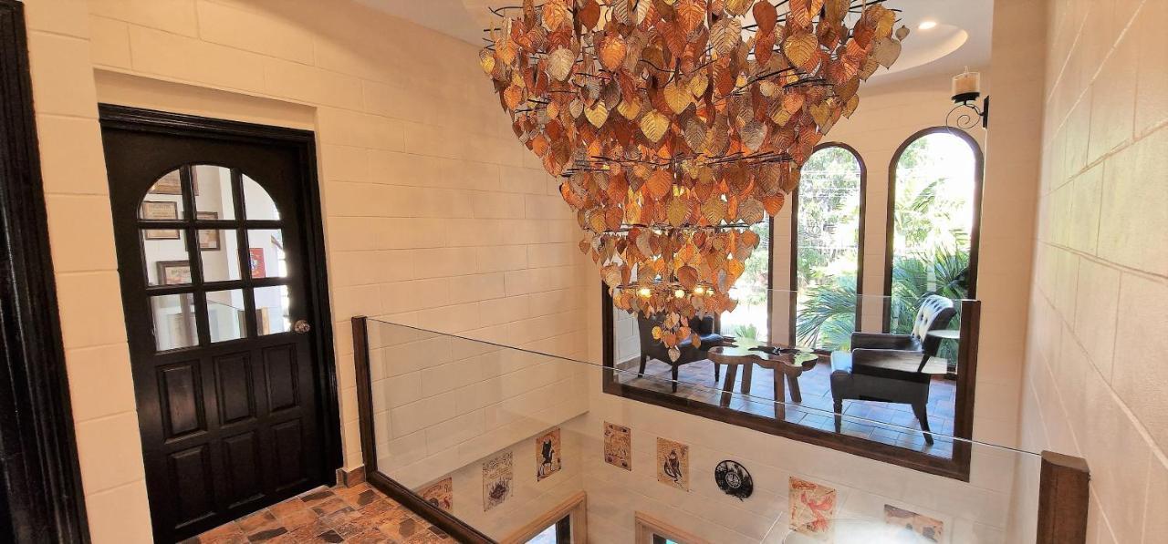 Potterland Luxury Pool Villa Pattaya Walking Street 6 Bedrooms エクステリア 写真
