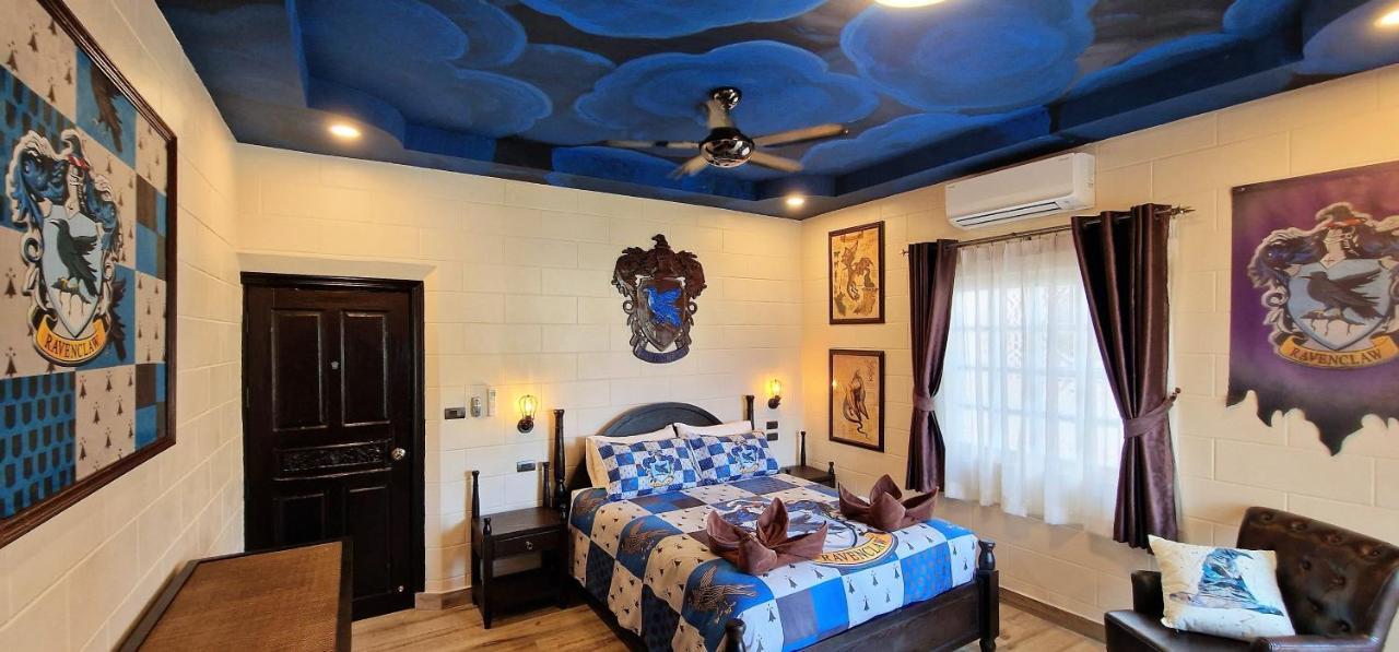 Potterland Luxury Pool Villa Pattaya Walking Street 6 Bedrooms エクステリア 写真