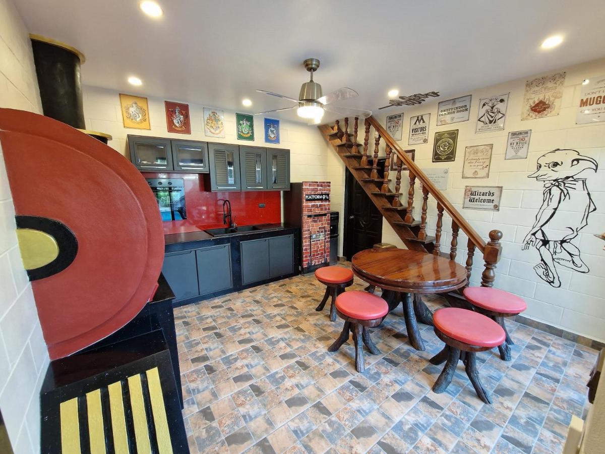 Potterland Luxury Pool Villa Pattaya Walking Street 6 Bedrooms エクステリア 写真