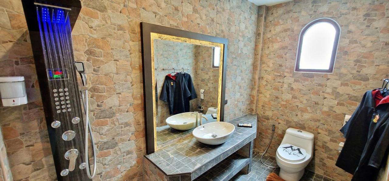 Potterland Luxury Pool Villa Pattaya Walking Street 6 Bedrooms エクステリア 写真