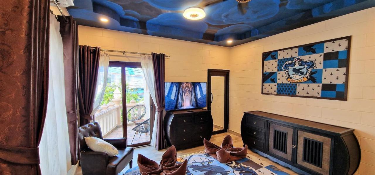 Potterland Luxury Pool Villa Pattaya Walking Street 6 Bedrooms エクステリア 写真