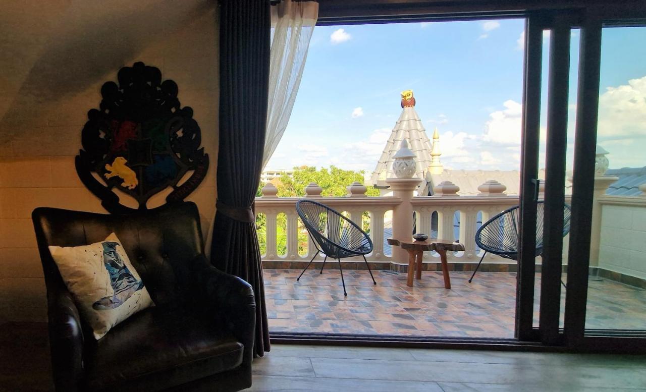 Potterland Luxury Pool Villa Pattaya Walking Street 6 Bedrooms エクステリア 写真